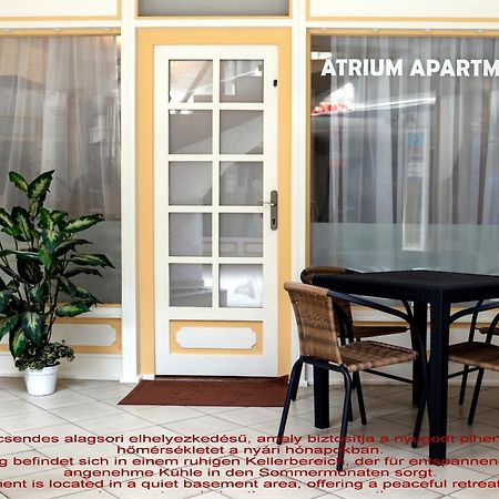 Basement Atrium Apartman Lägenhet Keszthely Exteriör bild
