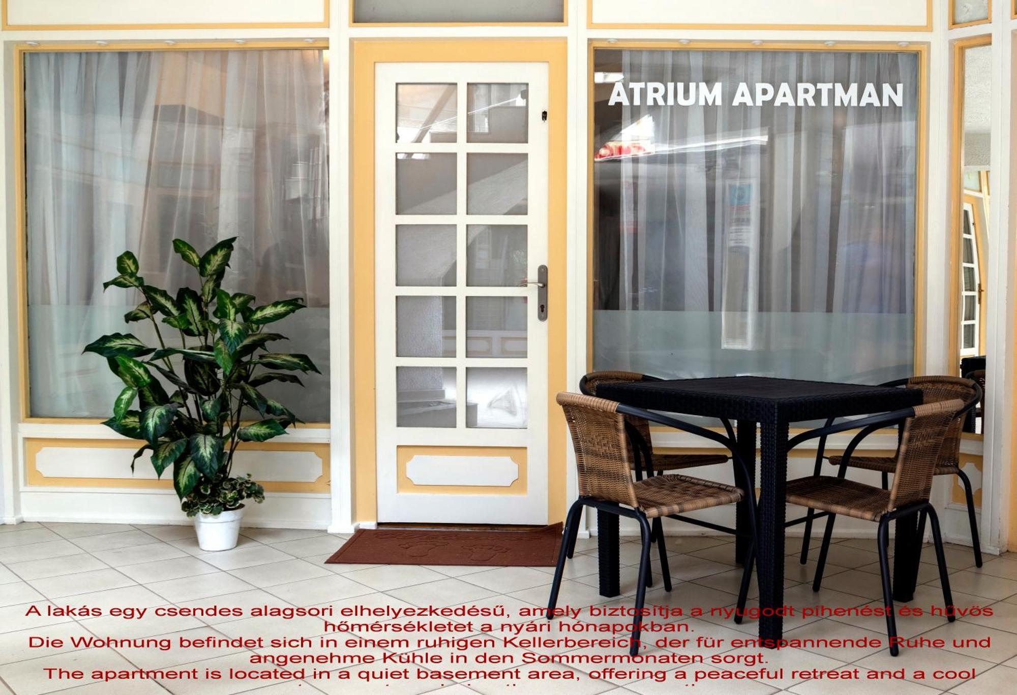 Basement Atrium Apartman Lägenhet Keszthely Exteriör bild